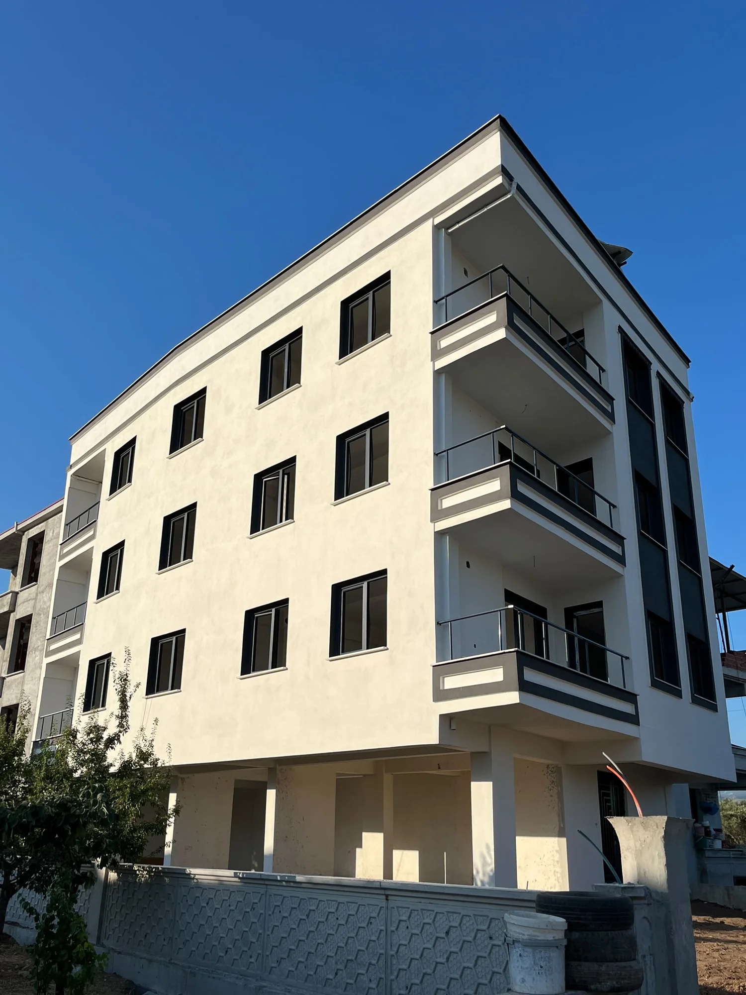 Akhisar Adopen PVC pencere ve kapı uygulaması – yeni yapı – ADA Cam Balkon Sistemleri