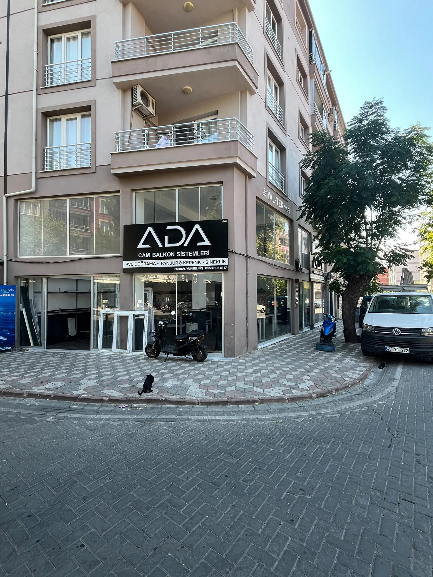 ADA Cam Balkon Sistemleri Akhisar mağazası – dış cephe ve tabela